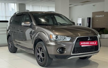 Mitsubishi Outlander III рестайлинг 3, 2009 год, 999 000 рублей, 3 фотография