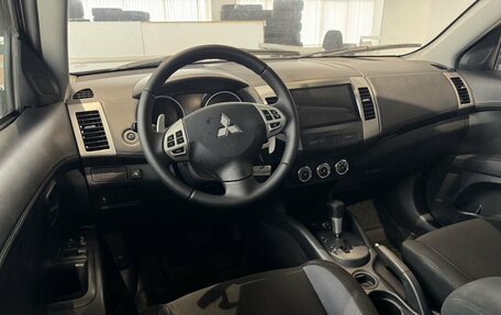 Mitsubishi Outlander III рестайлинг 3, 2009 год, 999 000 рублей, 18 фотография