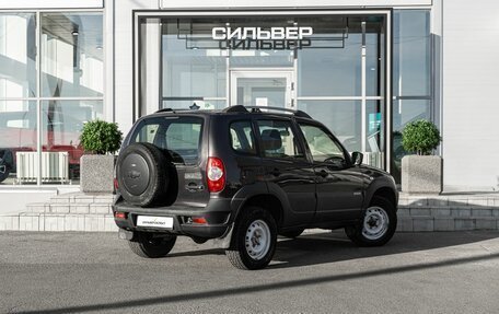 Chevrolet Niva I рестайлинг, 2016 год, 750 000 рублей, 2 фотография