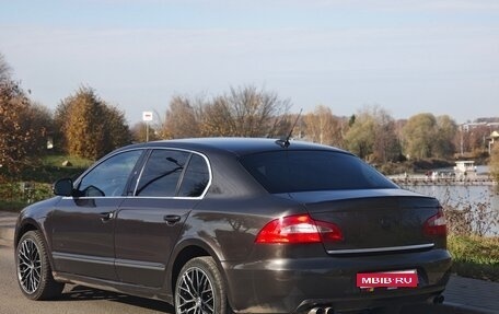 Skoda Superb III рестайлинг, 2009 год, 700 000 рублей, 1 фотография