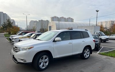Toyota Highlander III, 2011 год, 1 800 000 рублей, 1 фотография