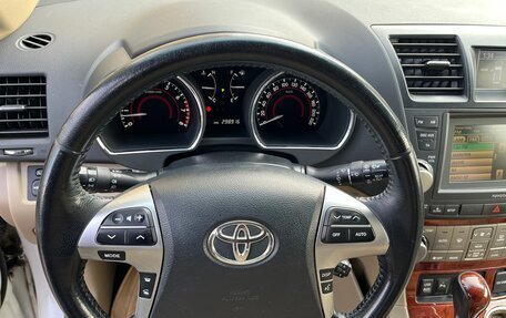 Toyota Highlander III, 2011 год, 1 800 000 рублей, 9 фотография