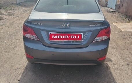 Hyundai Solaris II рестайлинг, 2012 год, 700 000 рублей, 1 фотография