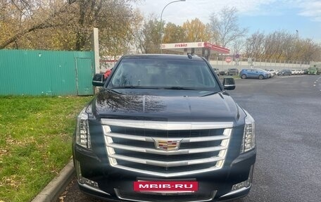 Cadillac Escalade IV, 2019 год, 4 850 000 рублей, 2 фотография
