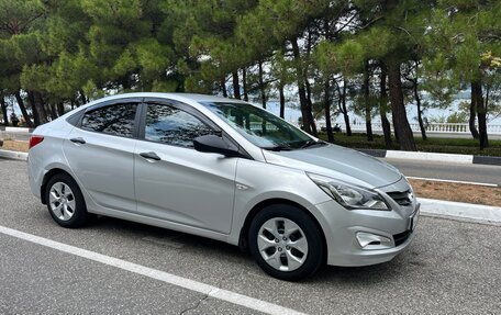 Hyundai Solaris II рестайлинг, 2015 год, 750 000 рублей, 3 фотография