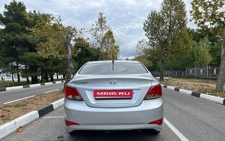 Hyundai Solaris II рестайлинг, 2015 год, 750 000 рублей, 6 фотография