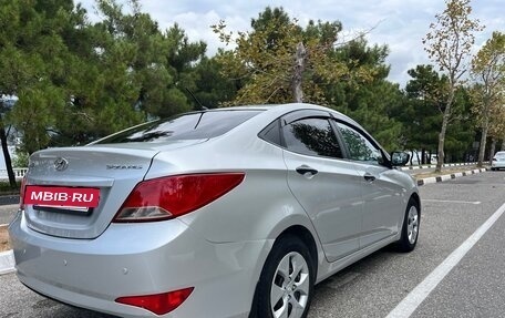 Hyundai Solaris II рестайлинг, 2015 год, 750 000 рублей, 5 фотография