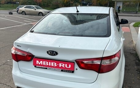 KIA Rio III рестайлинг, 2013 год, 790 000 рублей, 3 фотография