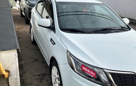 KIA Rio III рестайлинг, 2013 год, 790 000 рублей, 4 фотография