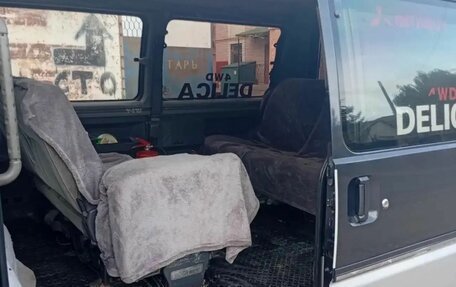 Mitsubishi Delica III, 1992 год, 850 000 рублей, 5 фотография