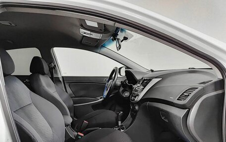 Hyundai Solaris II рестайлинг, 2012 год, 635 000 рублей, 13 фотография