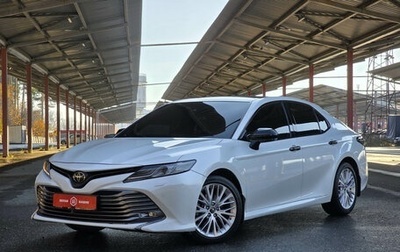 Toyota Camry, 2019 год, 2 950 000 рублей, 1 фотография