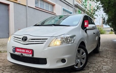 Toyota Auris II, 2010 год, 925 000 рублей, 1 фотография