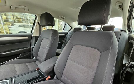 Volkswagen Passat B8 рестайлинг, 2019 год, 2 399 000 рублей, 11 фотография