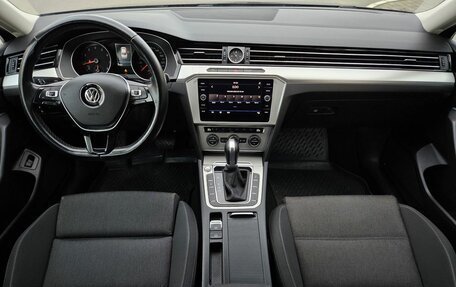 Volkswagen Passat B8 рестайлинг, 2019 год, 2 399 000 рублей, 8 фотография