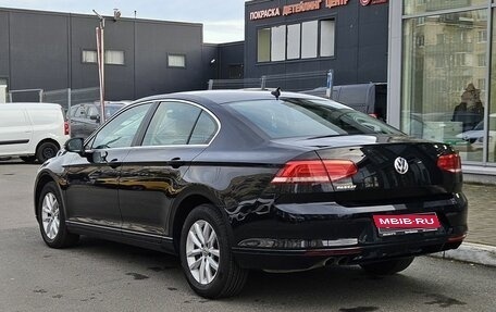 Volkswagen Passat B8 рестайлинг, 2019 год, 2 399 000 рублей, 3 фотография