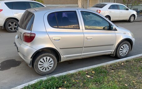 Toyota Vitz, 1999 год, 235 000 рублей, 2 фотография