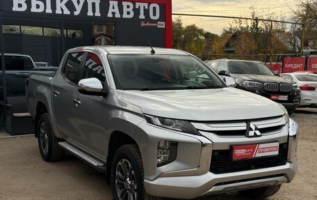 Mitsubishi L200 IV рестайлинг, 2019 год, 2 400 000 рублей, 3 фотография
