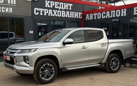 Mitsubishi L200 IV рестайлинг, 2019 год, 2 400 000 рублей, 6 фотография