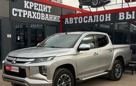 Mitsubishi L200 IV рестайлинг, 2019 год, 2 400 000 рублей, 5 фотография