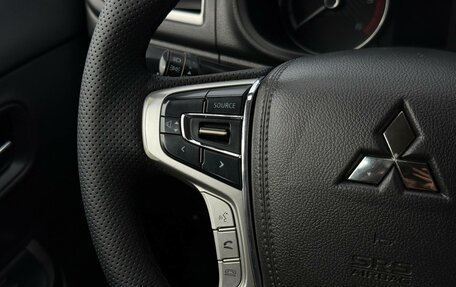 Mitsubishi L200 IV рестайлинг, 2019 год, 2 400 000 рублей, 16 фотография