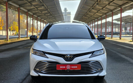 Toyota Camry, 2019 год, 2 950 000 рублей, 3 фотография