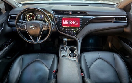 Toyota Camry, 2019 год, 2 950 000 рублей, 22 фотография