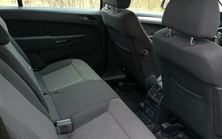 Opel Zafira B, 2013 год, 890 000 рублей, 10 фотография