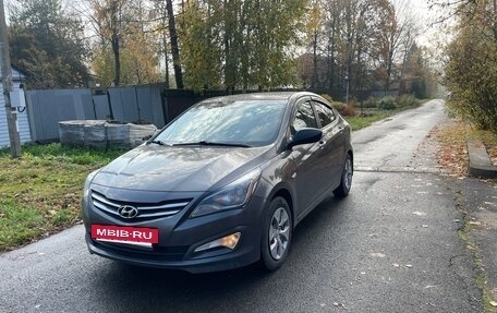 Hyundai Solaris II рестайлинг, 2016 год, 900 000 рублей, 3 фотография