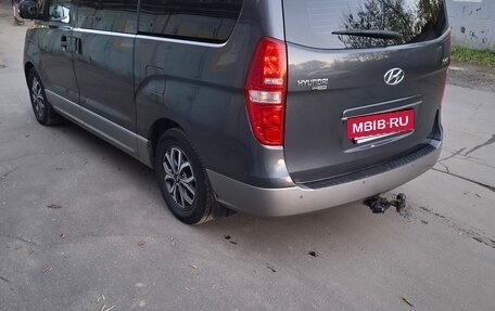 Hyundai H-1 II рестайлинг, 2021 год, 3 900 000 рублей, 5 фотография