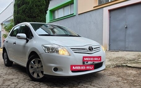 Toyota Auris II, 2010 год, 925 000 рублей, 40 фотография