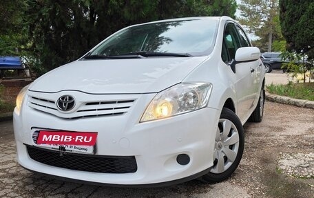 Toyota Auris II, 2010 год, 925 000 рублей, 39 фотография