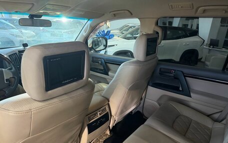 Toyota Land Cruiser 200, 2012 год, 3 195 000 рублей, 12 фотография