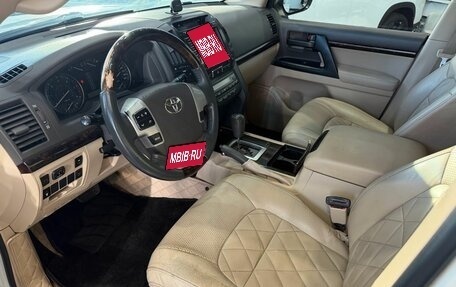 Toyota Land Cruiser 200, 2012 год, 3 195 000 рублей, 10 фотография