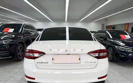 Skoda Octavia, 2022 год, 1 403 700 рублей, 5 фотография