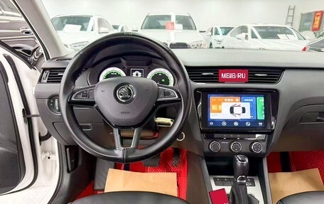 Skoda Octavia, 2022 год, 1 403 700 рублей, 10 фотография