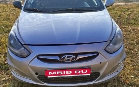 Hyundai Solaris II рестайлинг, 2014 год, 490 000 рублей, 3 фотография