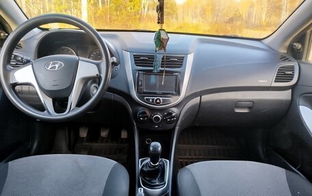 Hyundai Solaris II рестайлинг, 2014 год, 490 000 рублей, 8 фотография