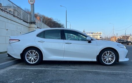 Toyota Camry, 2018 год, 3 150 000 рублей, 3 фотография