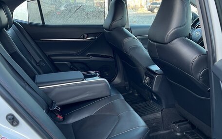 Toyota Camry, 2018 год, 3 150 000 рублей, 6 фотография