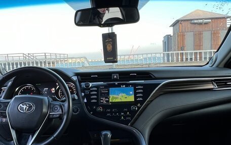 Toyota Camry, 2018 год, 3 150 000 рублей, 9 фотография
