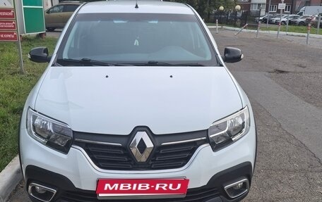 Renault Logan II, 2018 год, 930 000 рублей, 1 фотография