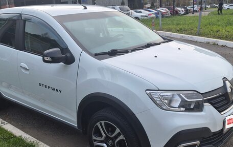 Renault Logan II, 2018 год, 930 000 рублей, 4 фотография