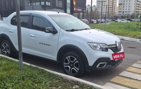 Renault Logan II, 2018 год, 930 000 рублей, 9 фотография