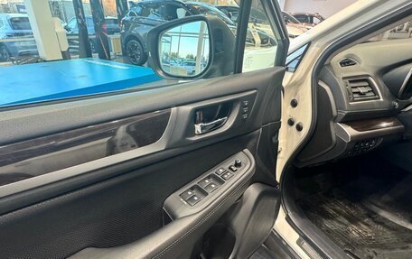 Subaru Outback IV рестайлинг, 2018 год, 2 695 000 рублей, 13 фотография