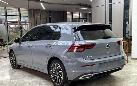 Volkswagen Golf VIII, 2022 год, 1 799 700 рублей, 4 фотография