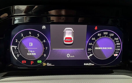 Volkswagen Golf VIII, 2022 год, 1 799 700 рублей, 9 фотография