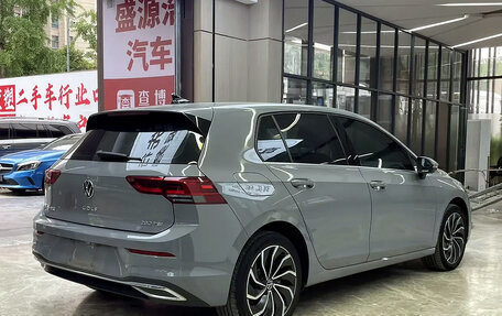 Volkswagen Golf VIII, 2022 год, 1 799 700 рублей, 6 фотография
