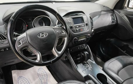 Hyundai ix35 I рестайлинг, 2015 год, 1 599 000 рублей, 13 фотография