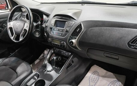 Hyundai ix35 I рестайлинг, 2015 год, 1 599 000 рублей, 15 фотография